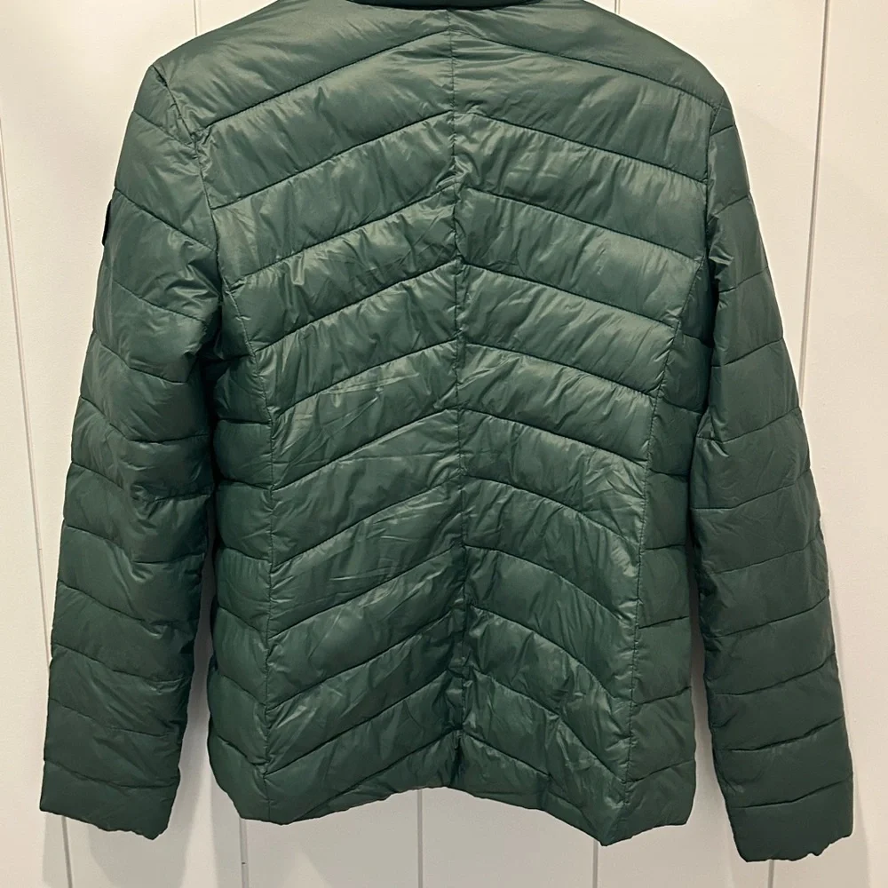 Green Quilted Roxy Puffer Jacket - Picture 2 of 6